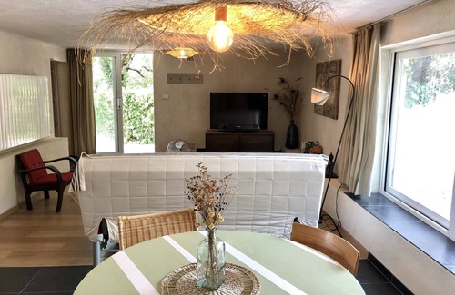 Barjols Apartment | Spacieux Logement Indépendant Dans Propriété Verdoyante