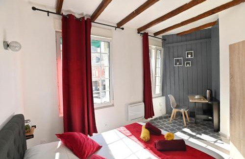 Saint-Quentin Apartment | Spacieux T2 - proche centre - confort et sérénité