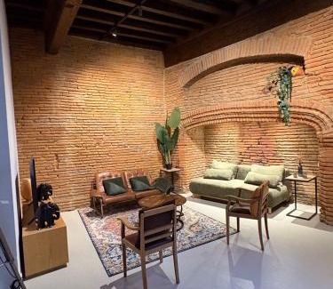 Carmes Apartment | Spacieux T3 Centre Ville Toulouse Esquirol Carmes