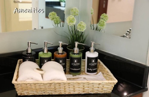 Nana Apartment | Spacious Newly Renovated 3BDR/6pax Soi 11 BTS NANA