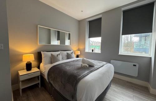 Coulsdon West Apartment | Spacious 1 Bed 1 Bath Apartment