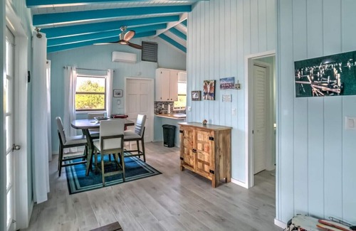 Great Guana Cay House | Spacious 1 Bed/1 Bath Home Overlooking the Harbour