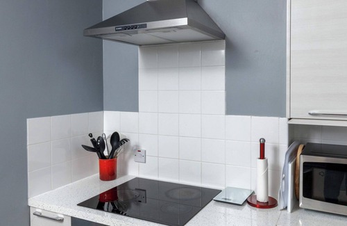 Exeter Apartment | Spacious 1 Bedroom Apartment in Central Exeter