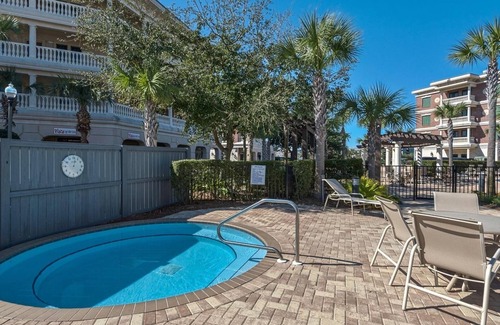 Seacrest Beach Condo | Spacious 1-bedroom condo in Seacrest, near Rosemary and Alys