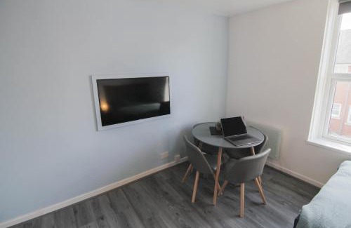 Leamington Spa Apartment | Spacious 1 Bedroom Central Flat