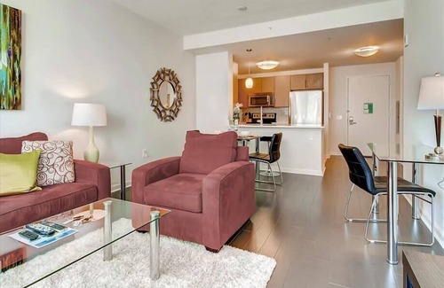 Hudson Exchange Apartment | Spacious 1 Bedroom Apartment in Jersey City