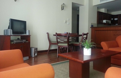 Kollupitiya Apartment | Spacious 1-BR Apt. 9th Fl. in 5-Star Cinnamon Grand Hotel Complex, Colombo, SL.
