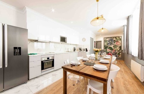 Bercy Apartment | Spacious 170m² Apartment with AC - Paris Bercy