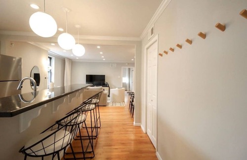 Center City Apartment | Spacious 1BDR With Private Entrance Heart of City