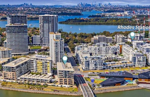 Rhodes Apartment | Spacious 1Bedroom Apt With Water View | MHS