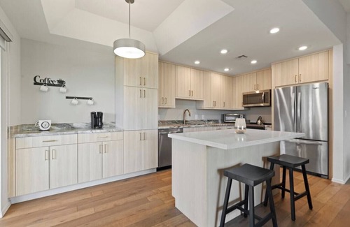 South Scottsdale Condo | Spacious 1BR Condo w/Patio & Close to Old Town