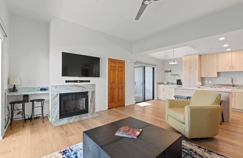 South Scottsdale Condo | Spacious 1BR Condo w/Patio & Close to Old Town
