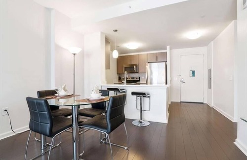 Hudson Exchange Apartment | Spacious 1BR | Full Kitchen | Jersey City by GLS