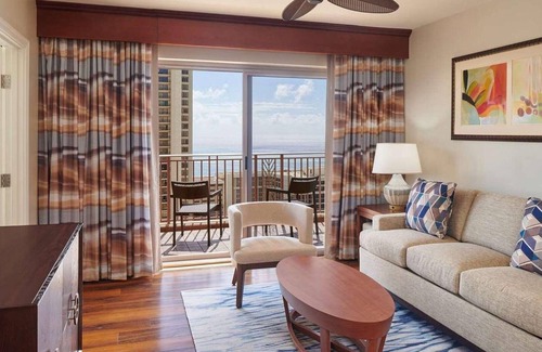 Waikiki Resort | Spacious 1BR Premier Suite at Grand Waikikian – Aloha Comfort in Waikiki