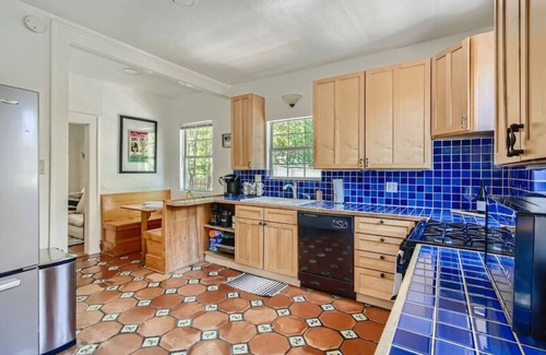 Travis Heights House | Spacious 2/2 Home Prime Location Mins to DT/SOCO & SXSW Top Spots