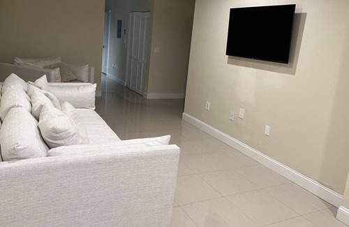 Miami Lakes House | Spacious 2/2 townhome in the heart of Miami