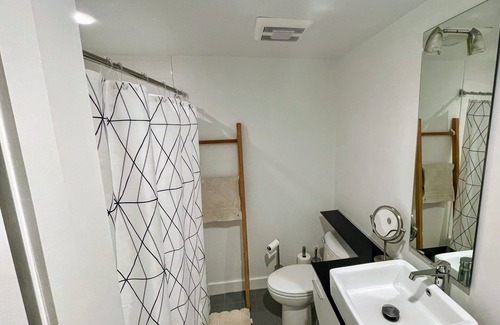 Central Square Apartment | Spacious 2 BDR with full kitchen and in-unit laundry - Central Square Cambridge