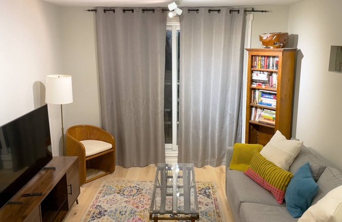 Regal Heights House | Spacious 2-bdrm with sheltered back garden oasis