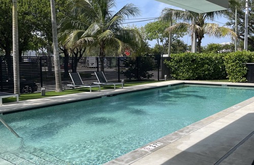 North Miami Apartment | Spacious 2 Bedroom, 2 Bathroom condo with heated outdoor pool and jacuzzi!