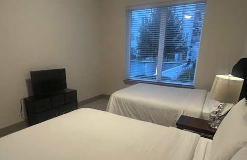 The Galleria Apartment | Spacious 2 bed/2bath in the Galleria