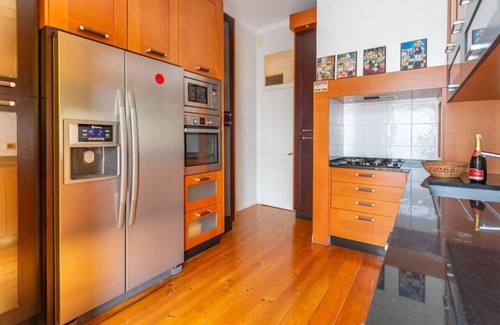 Sao Jose Apartment | Spacious 2 Bed Apt - Only 100m from Av. Liberdade!