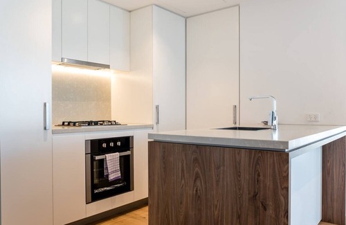 Fortitude Valley Apartment | Spacious 2 bedroom Apartment with Rooftop Access