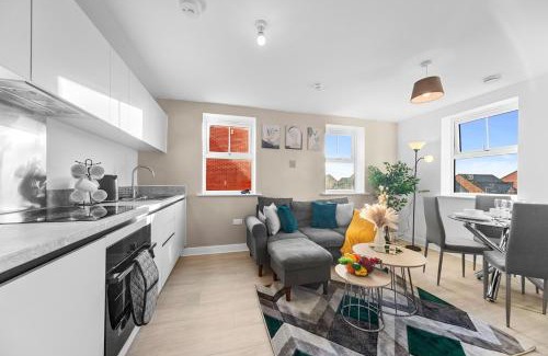 Killingbeck House | Spacious 2-Bed House, Free Parking, Fast Wi-Fi, Netflix, Contractors Welcome