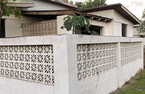 Bermudian Landing House | Spacious 2 bed room house located in Burrell Boom