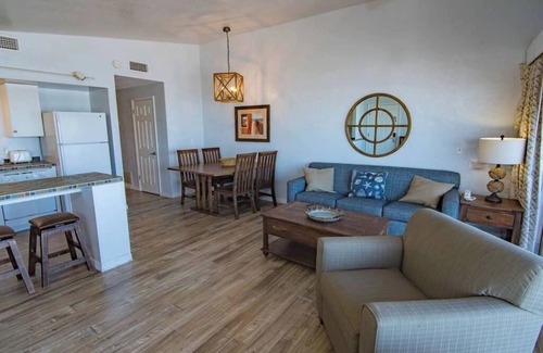 New Smyrna Beach Condo | Spacious 2-bedroom 2-bath condo with exquisite views of New Smyrna Beach