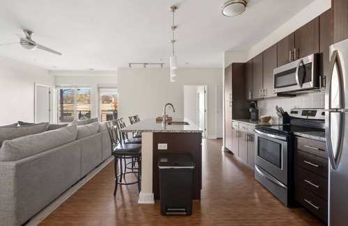 Grandview Heights Apartment | Spacious 2-Bed with a Pool, Hot Tub and Gym