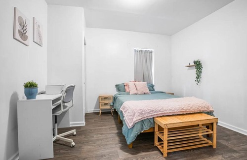 Beaver Hills Apartment | Spacious 2-bedroom+1 apartment in peaceful New Haven with WiFi