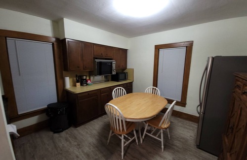Corry House | Spacious 2 bedroom, 2 bath home, sleeps 10 guests