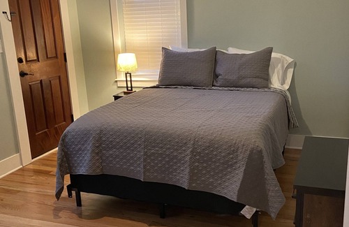 Maysville Apartment | Spacious 2 Bedroom Apartment in Downtown Entertainment District