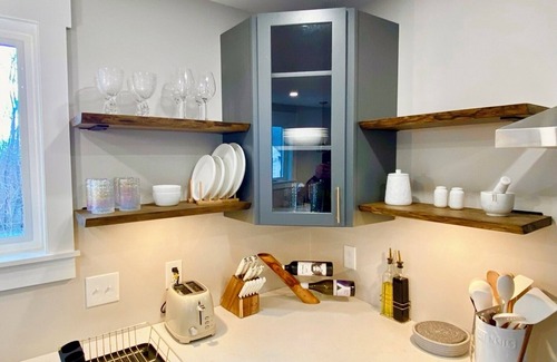 Hooksett Apartment | Spacious 2 Bedroom Apartment on Rural, Wooded Property. King Bed
