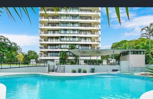 Darwin City Centre Apartment | Spacious 2 bedroom apartment in central location