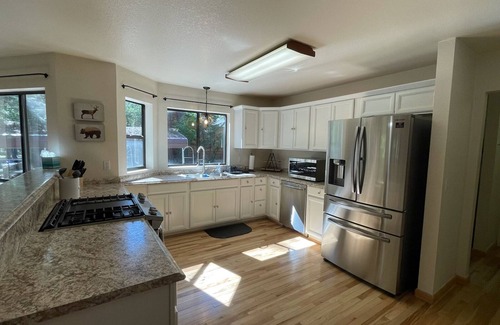 Pine Cabin | Spacious 2-Bedroom Cabin with Patio & NFL Sunday Ticket