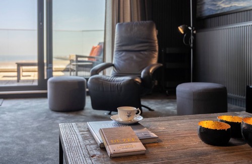 Lissewege Apartment | Spacious 2-bedroom penthouse with large sunny terraces at Zeebrugge beach