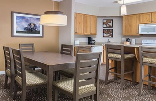 Windsor Condo | Spacious 2 Bedroom Sonoma Wine country stay, Windsor, CA