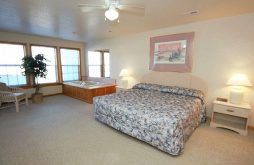 Duck Resort | Spacious 2 bedroom suite at oceanfront resort, Barrier Island Station Resort
