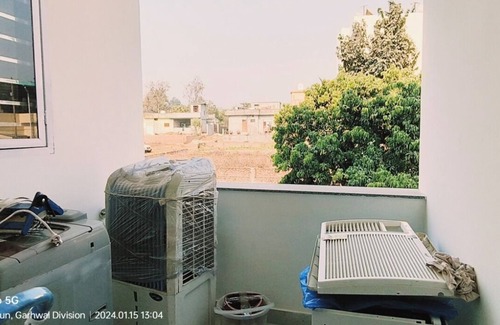 Bullawala Apartment | Spacious 2-bedroom x 2 units apartment in beautiful Dehradun with WiFi