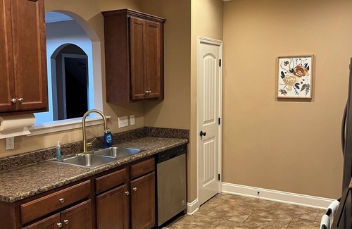 Auburn - Opelika House | Spacious 2 BR/2.5 BA Townhome, 3 mi from Campus
