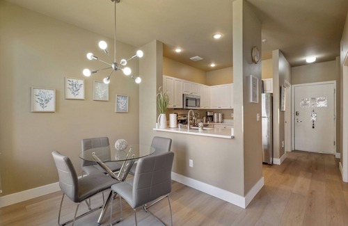 Belltown Condo | Spacious 2 BR Condo in the Heart of the City