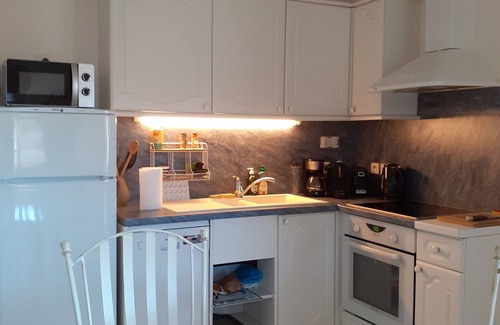 Meschers-sur-Gironde Apartment | Spacious 2-room apartment with terrace 250 m from the beach