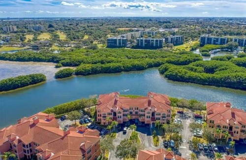 Clearwater Condo | Spacious, 2 king bedrooms, ground floor condo in Grand Venezia Resort + Garage!