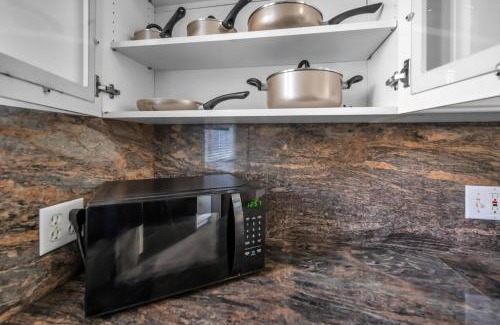 Melrose House | Spacious 2 levels 2-Bedroom 2-Bath in The best Neighborhood