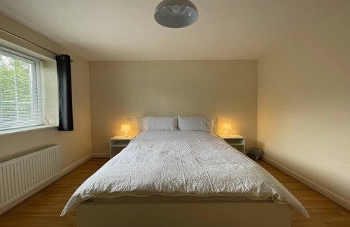 Stafford Apartment | Spacious 2BD apartment in the Vibrant Stafford