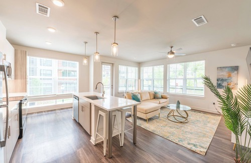 Bolton Apartment | Spacious 2BDRM/2BA at a New Property West Midtown w/FREE parking, Pool & Gym