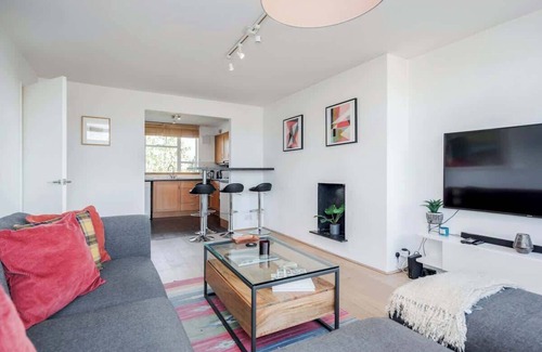 Holland Park Apartment | Spacious 2bed in top location Holland Park-N Hill