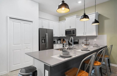 Four Corners House | Spacious 2BR Condo | Game Room & Resort Amenities