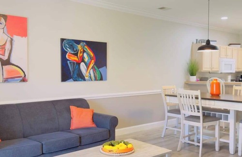 Central Myrtle Beach Apartment | Spacious 2BR Condo | First Floor Retreat